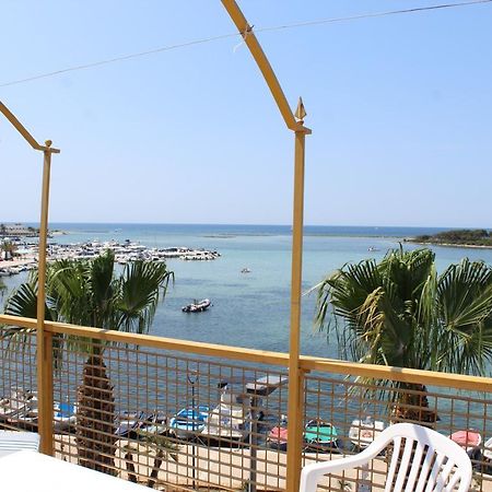 Appartamento Vista Mare Porto Cesareo Kültér fotó